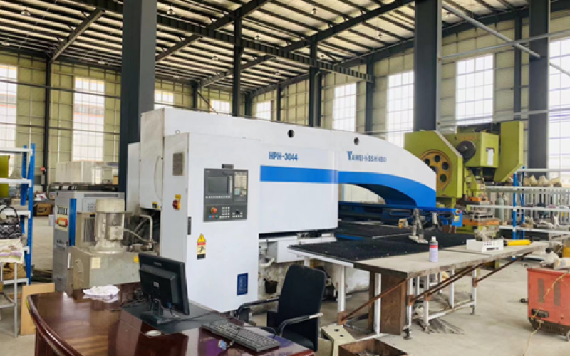 數(shù)控轉(zhuǎn)塔沖床（1臺）